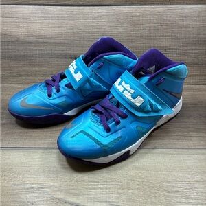 Nike lebron soldier 7 size 6.5 Y